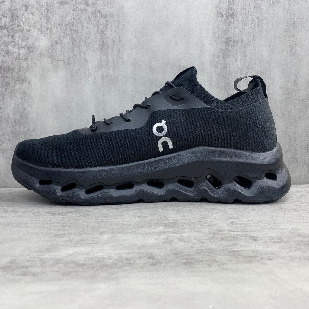 On Cloudtilt X Loewe