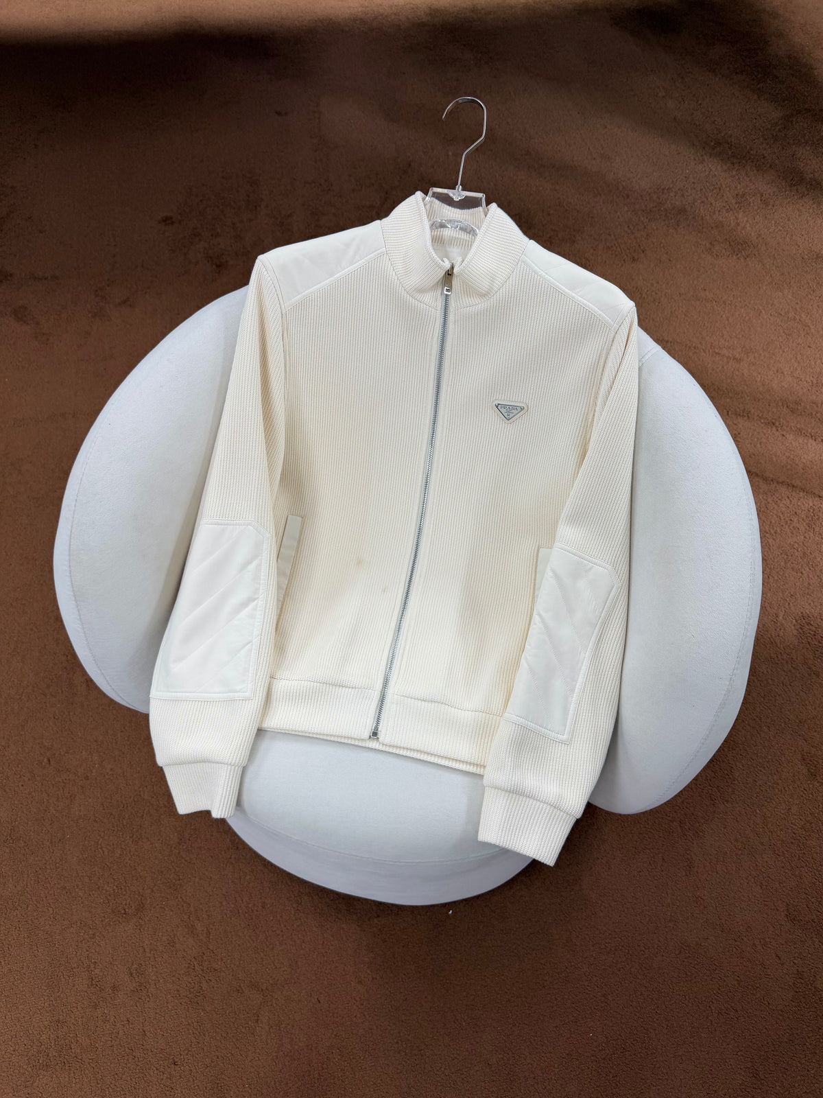 Pull Prada