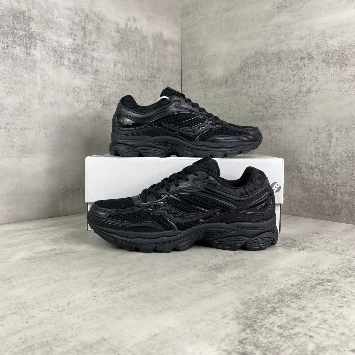 Saucony Omni 9