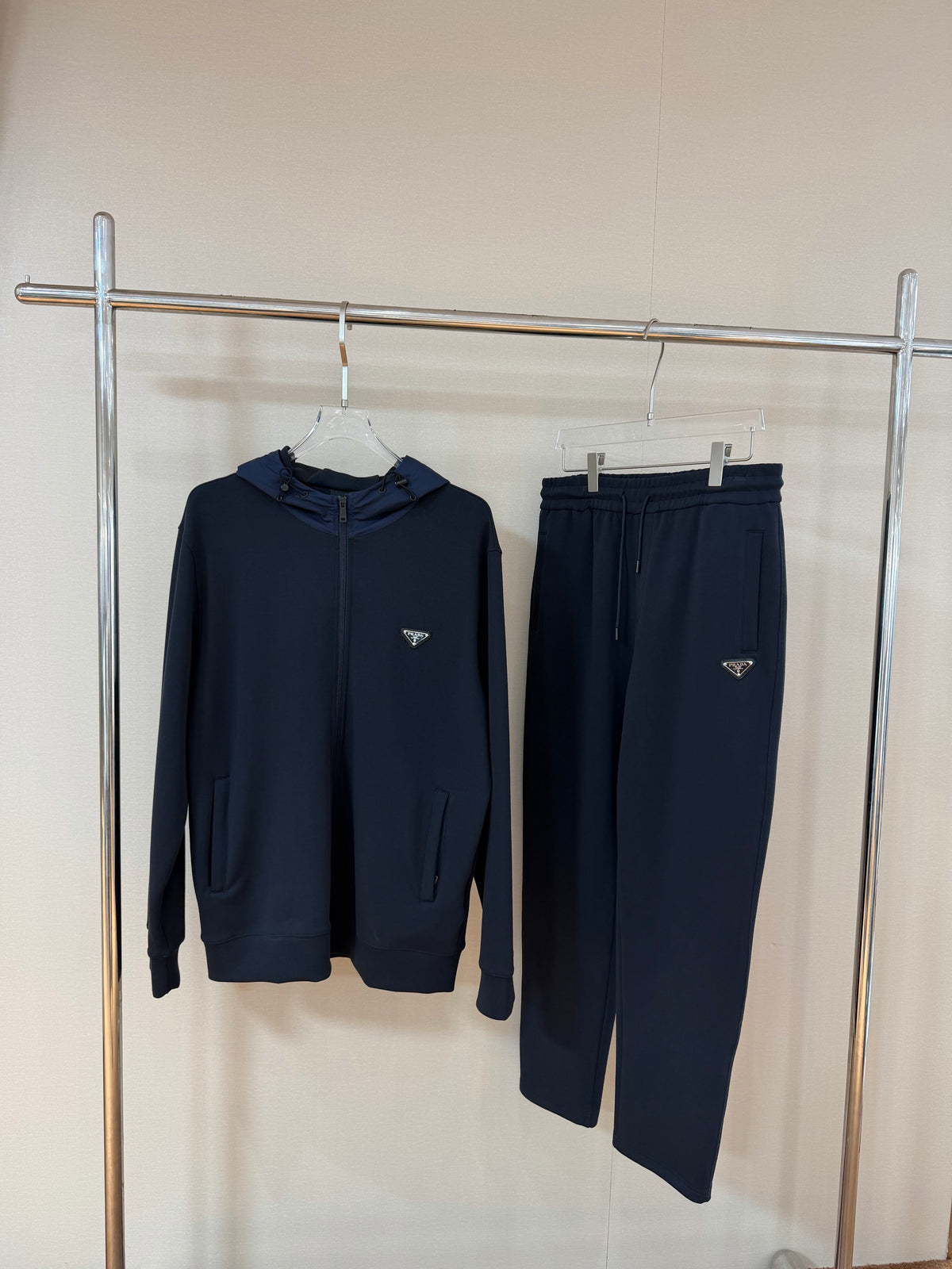 Outfit Prada