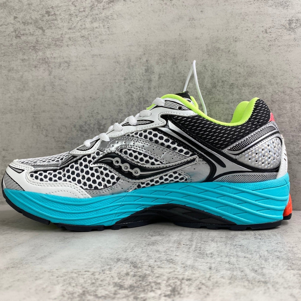 Saucony Omni 9
