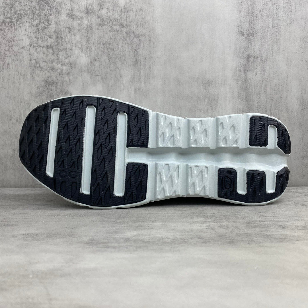 On Cloud X Loewe