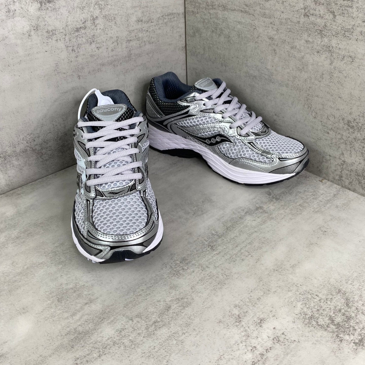 Saucony Omni 9