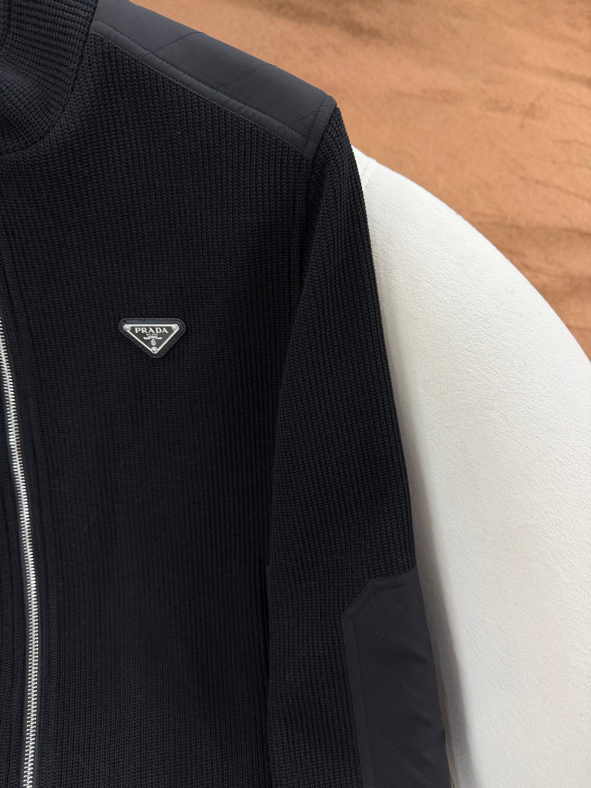 Pull Prada