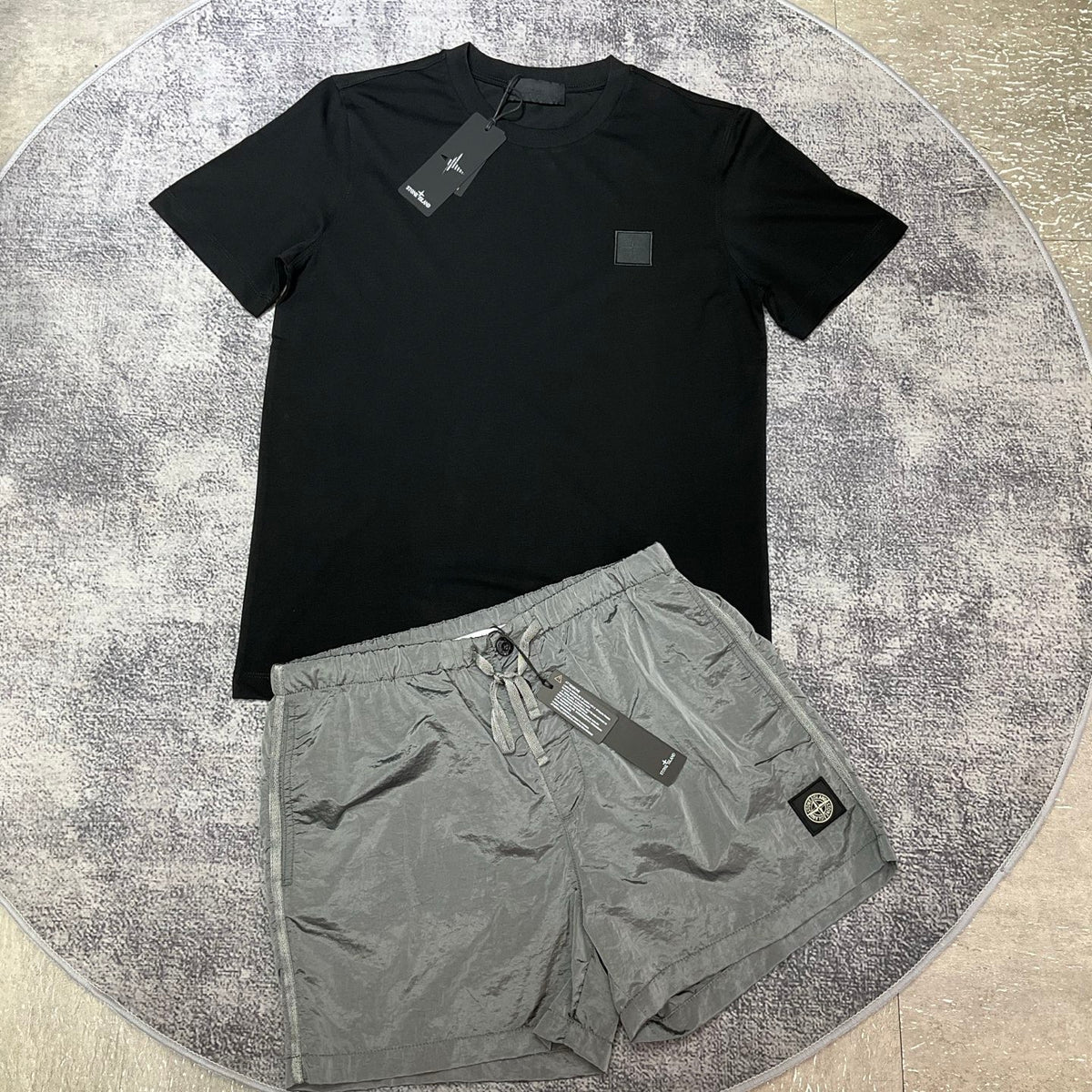 Outfit STONE ISLAND