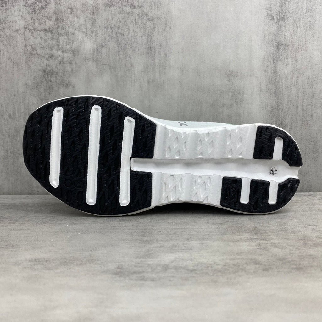 On Cloud X Loewe