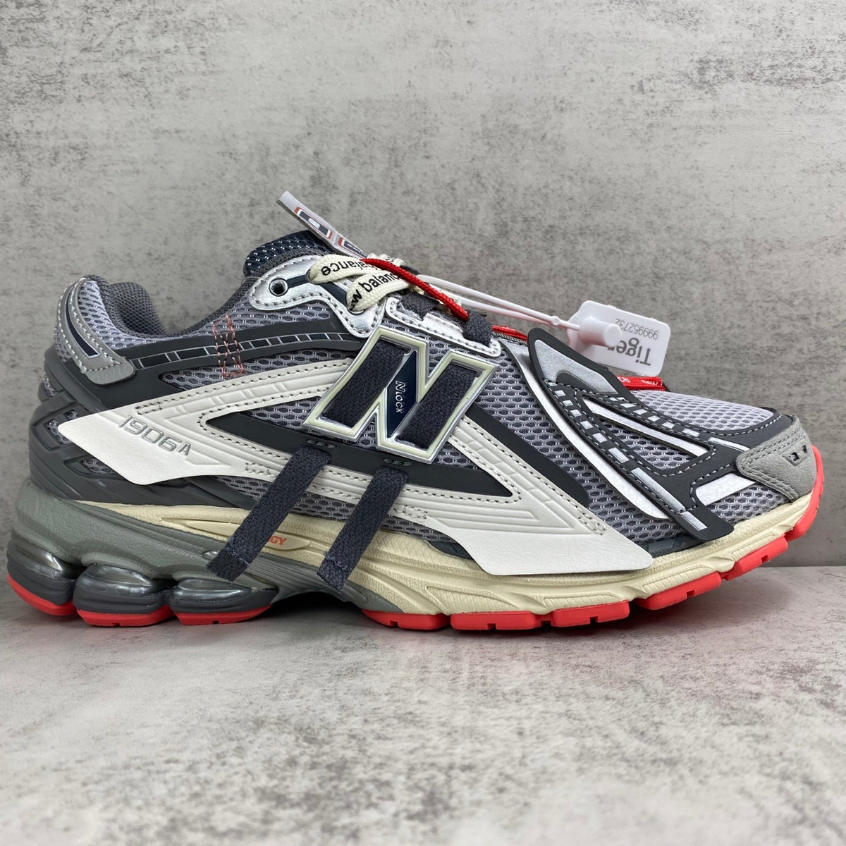 New Balance 1906A