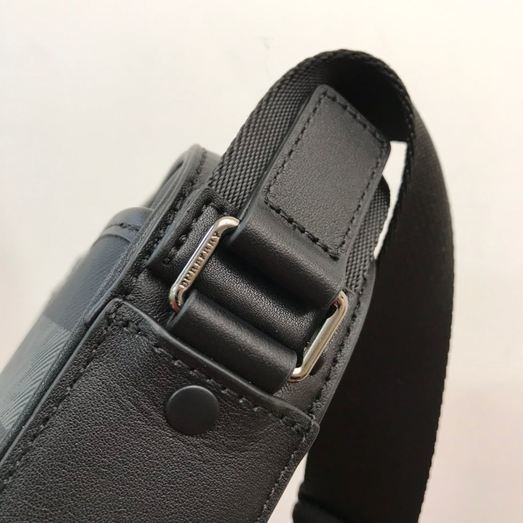 Sacoche  Burberry Muswell