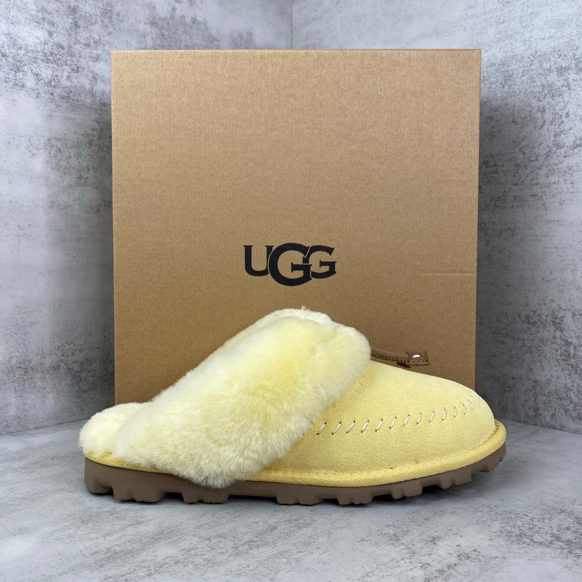 UGG STITCH