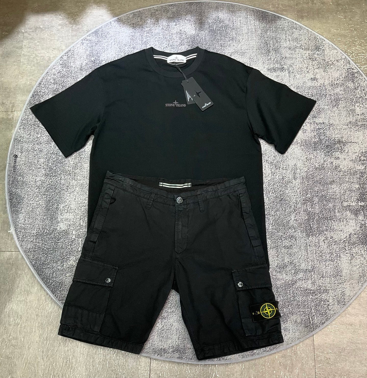 Outfit STONE ISLAND