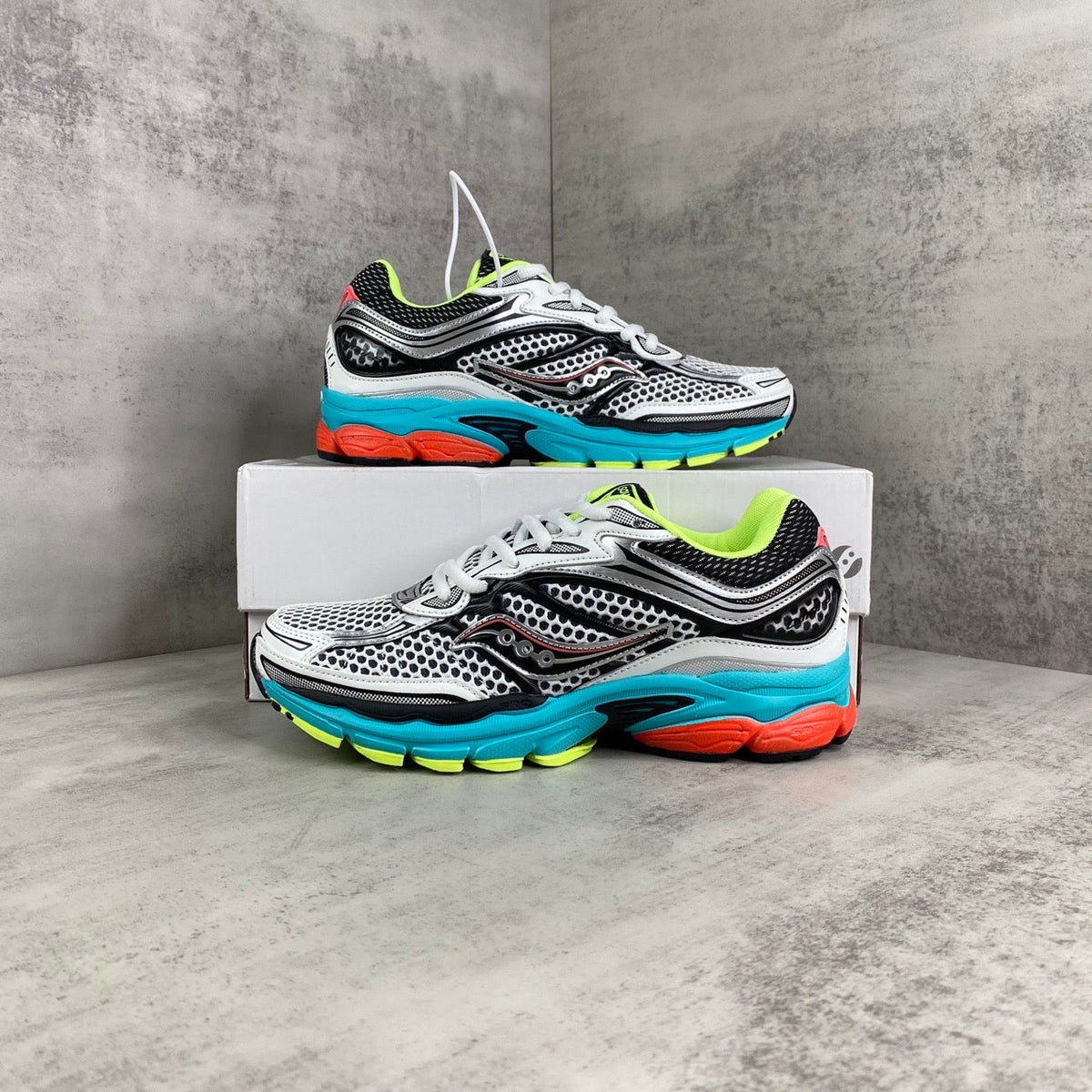 Saucony Omni 9