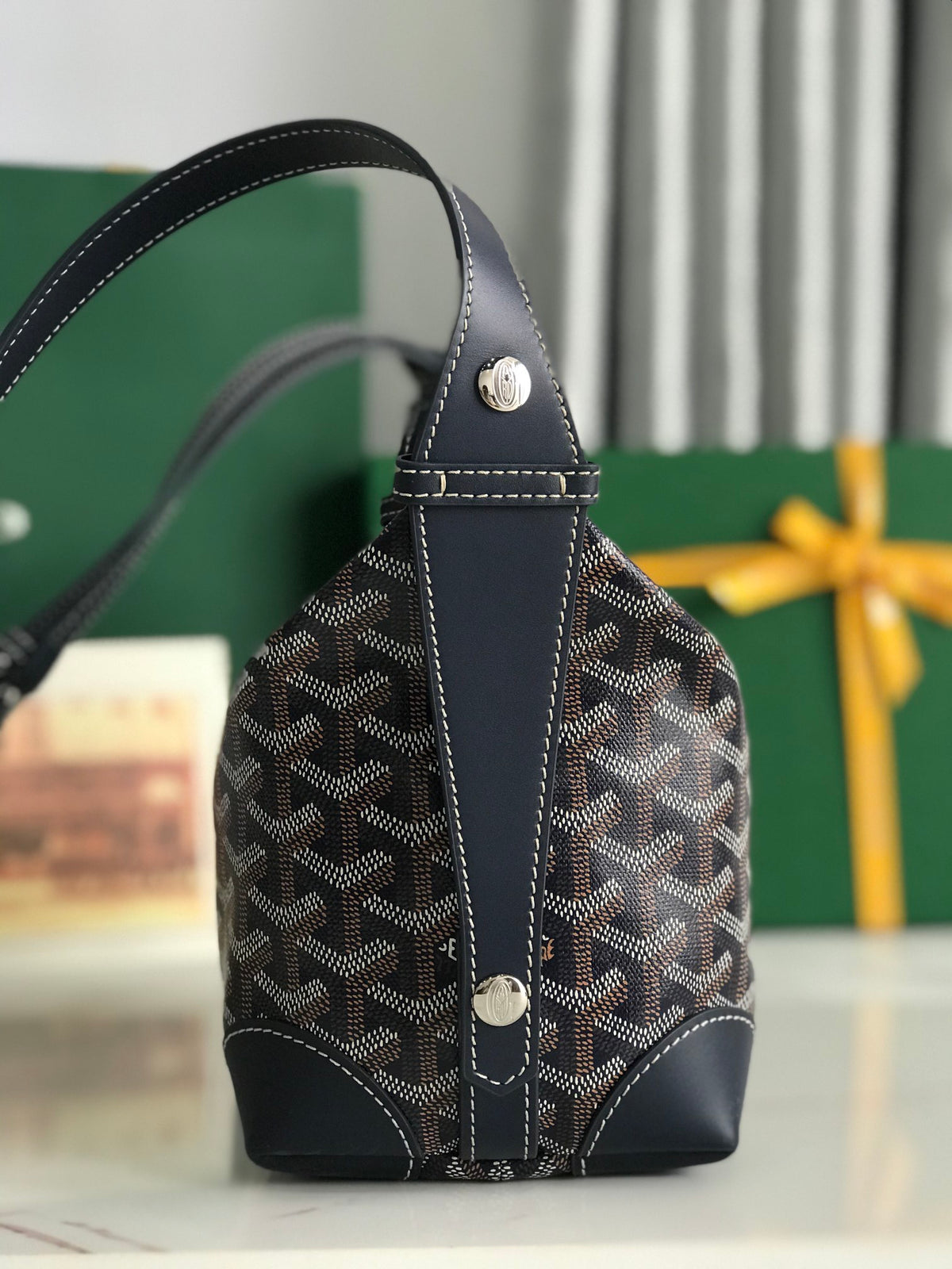 Sac Goyard Bowling
