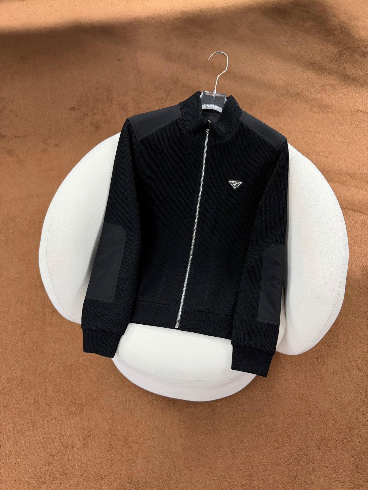 Pull Prada