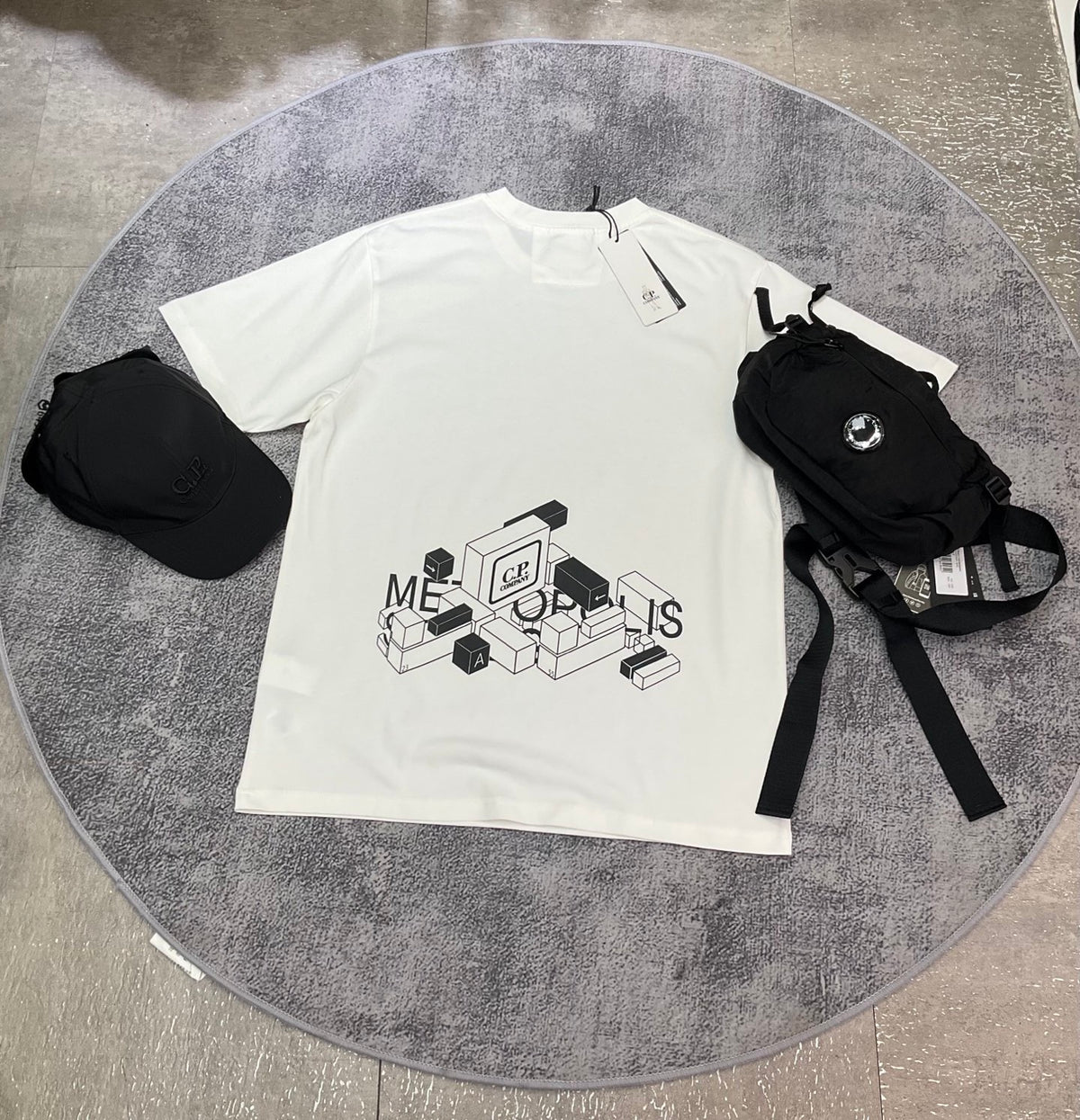 Outfit CP COMPANY 🧢👜