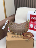 Sac coach Mira Shoulder
