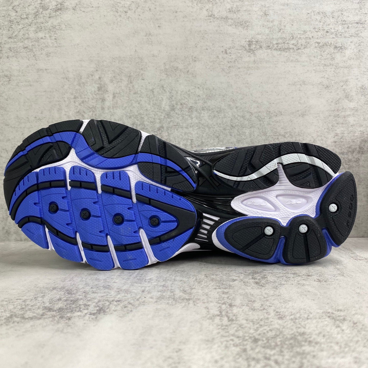 Saucony Omni 9