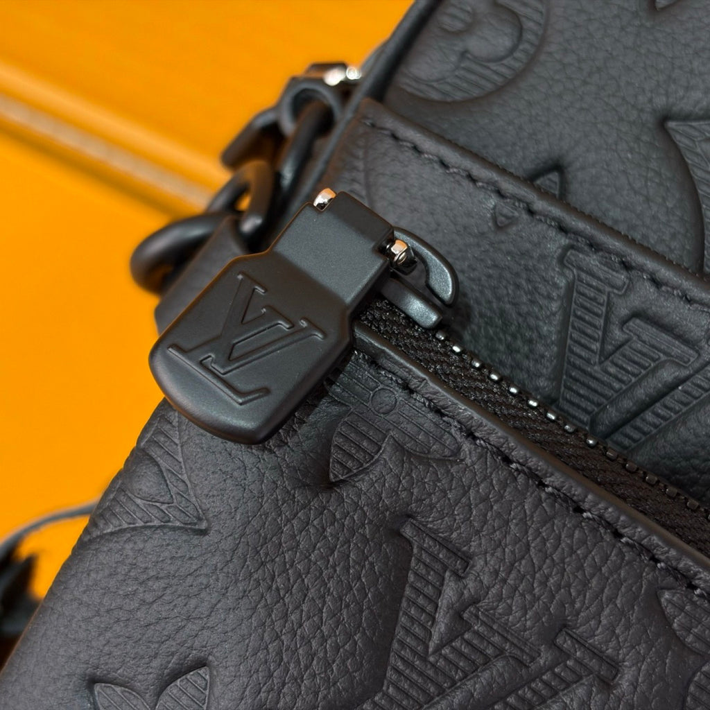 Sac  Louis Vuitton Trio Messenger
