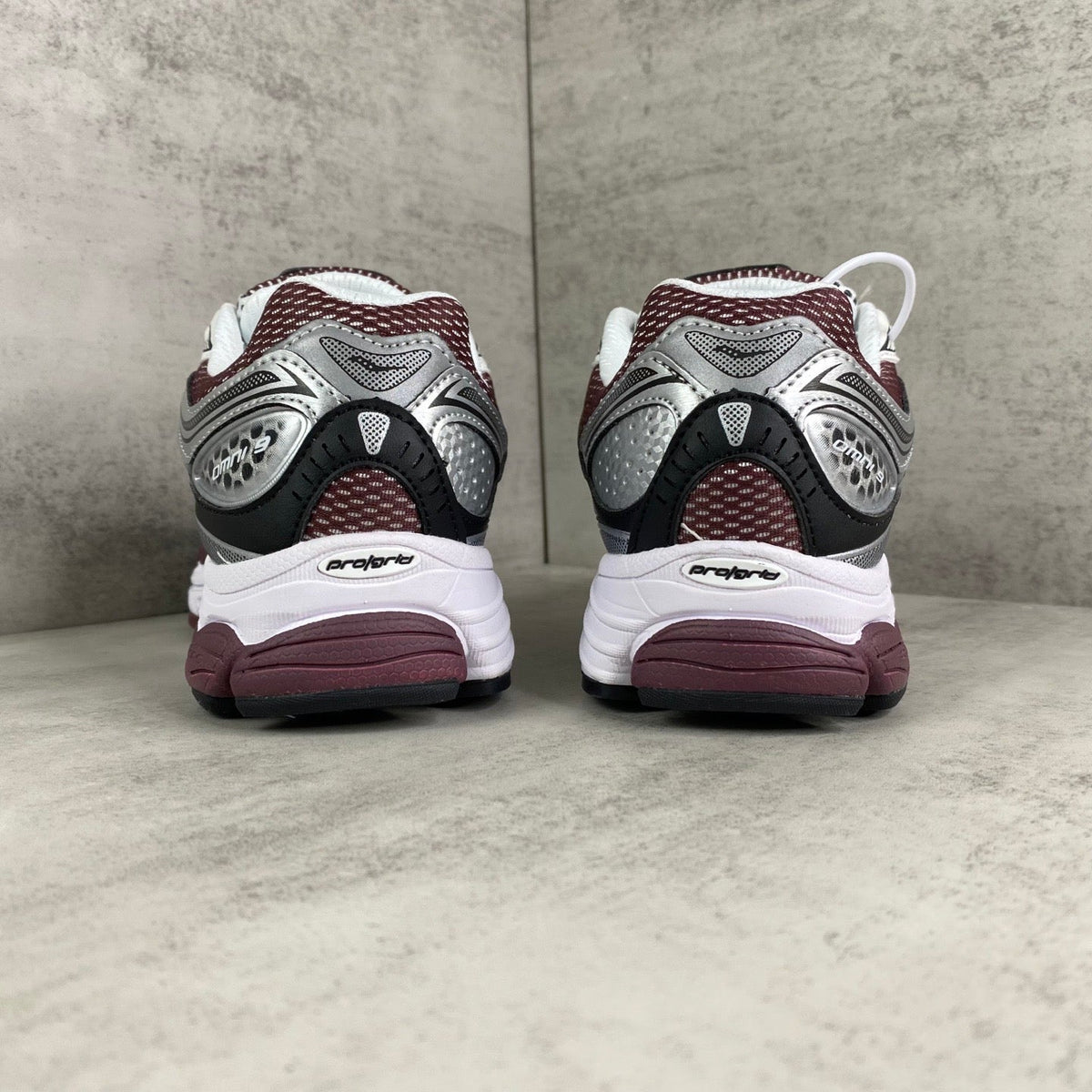 Saucony Omni 9