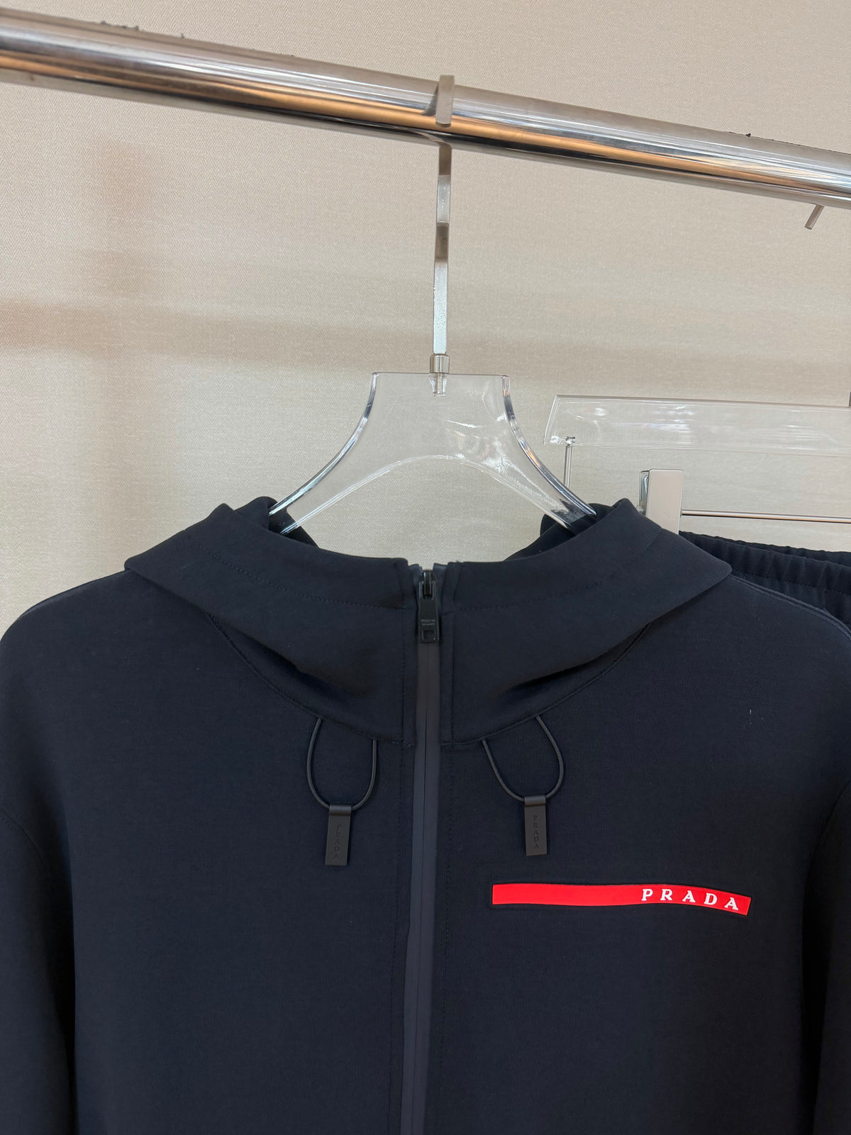 Outfit Prada
