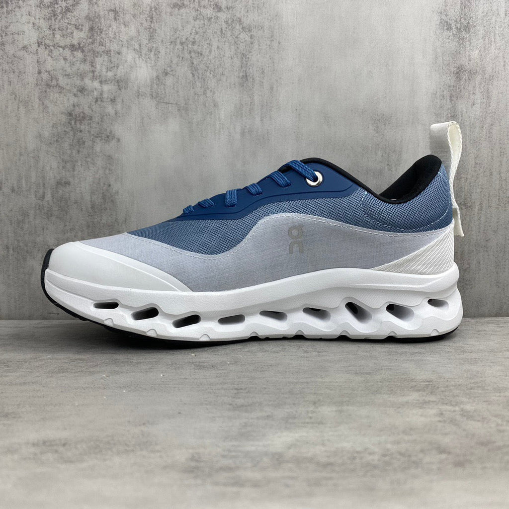 On Cloud X Loewe