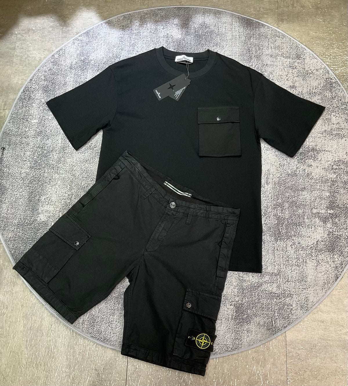Outfit STONE ISLAND
