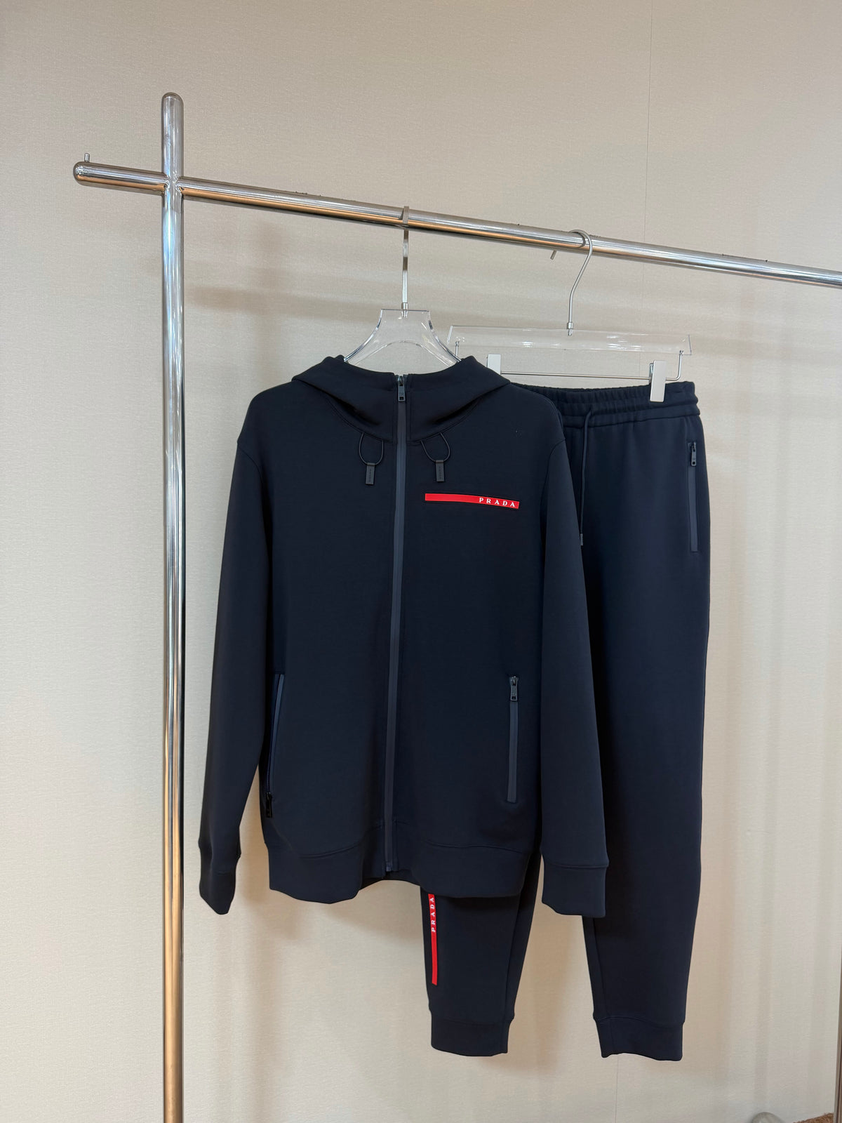 Outfit Prada