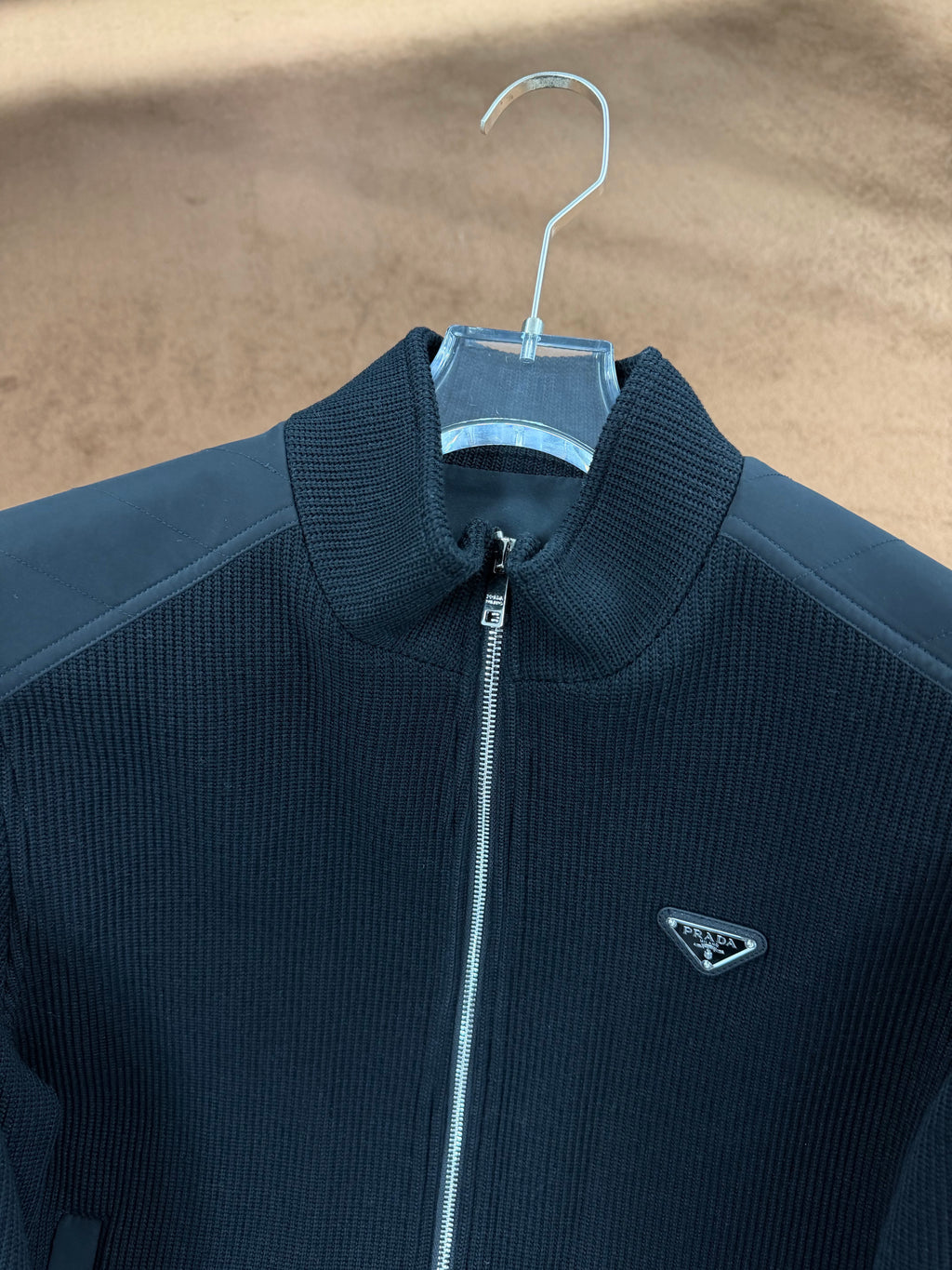 Pull Prada