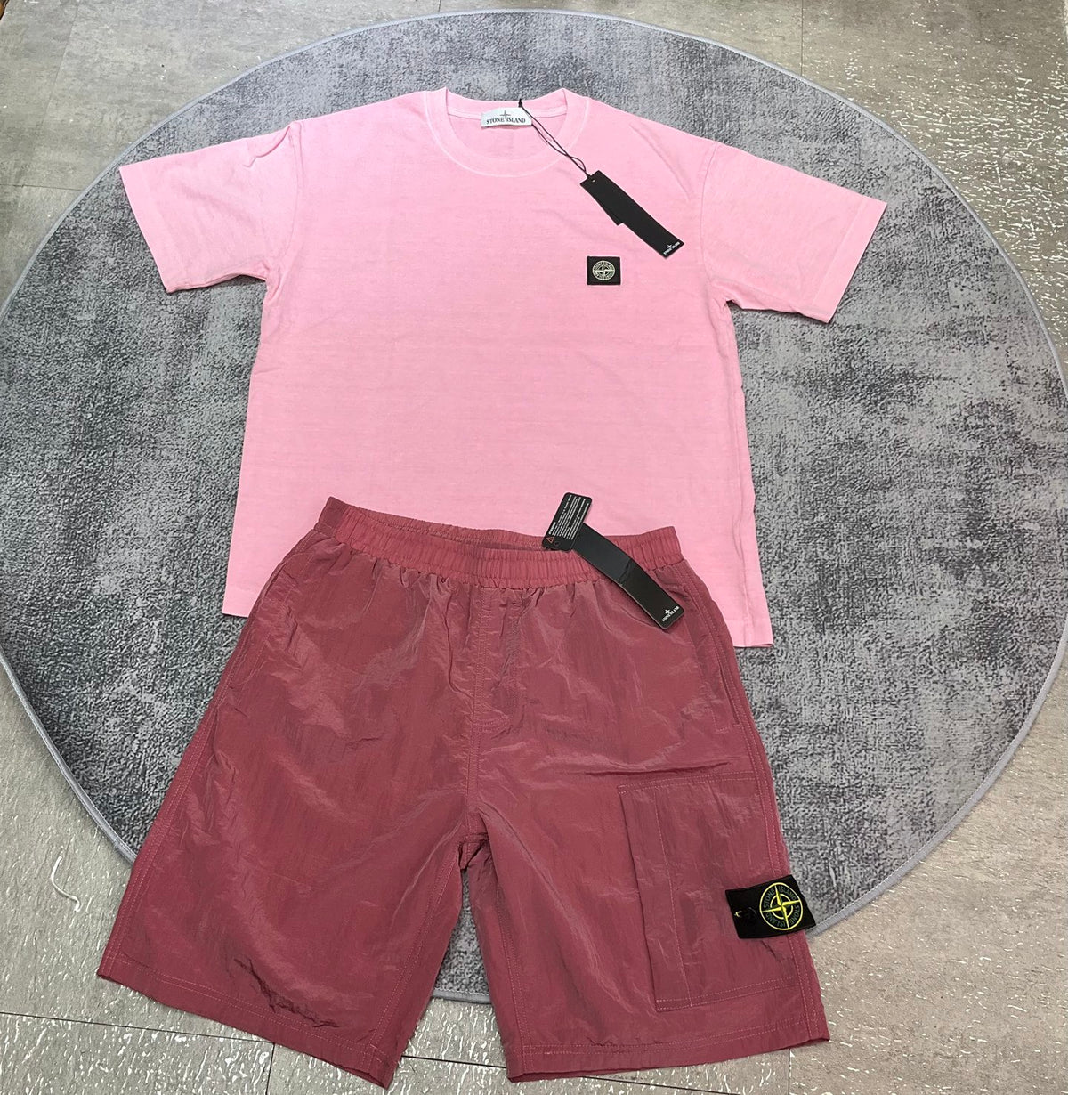Outfit STONE ISLAND