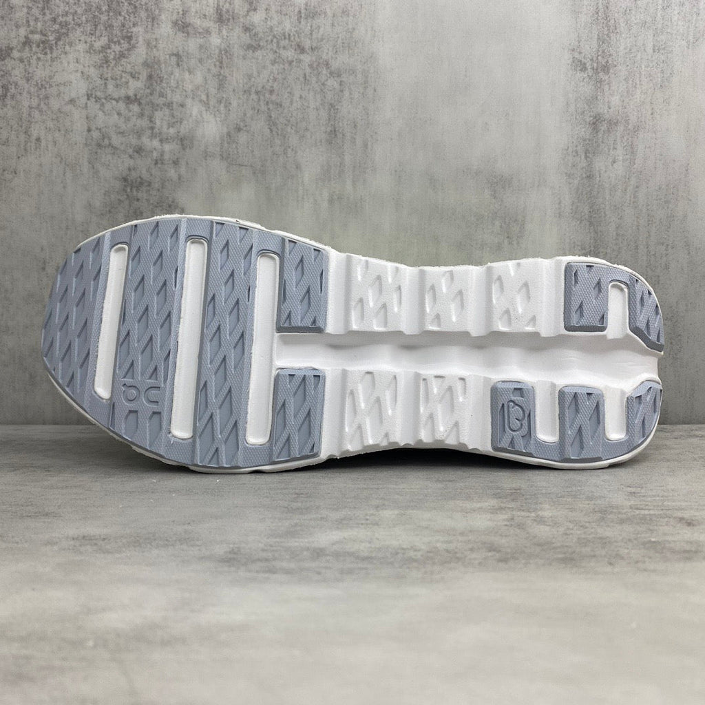 On Cloud X Loewe