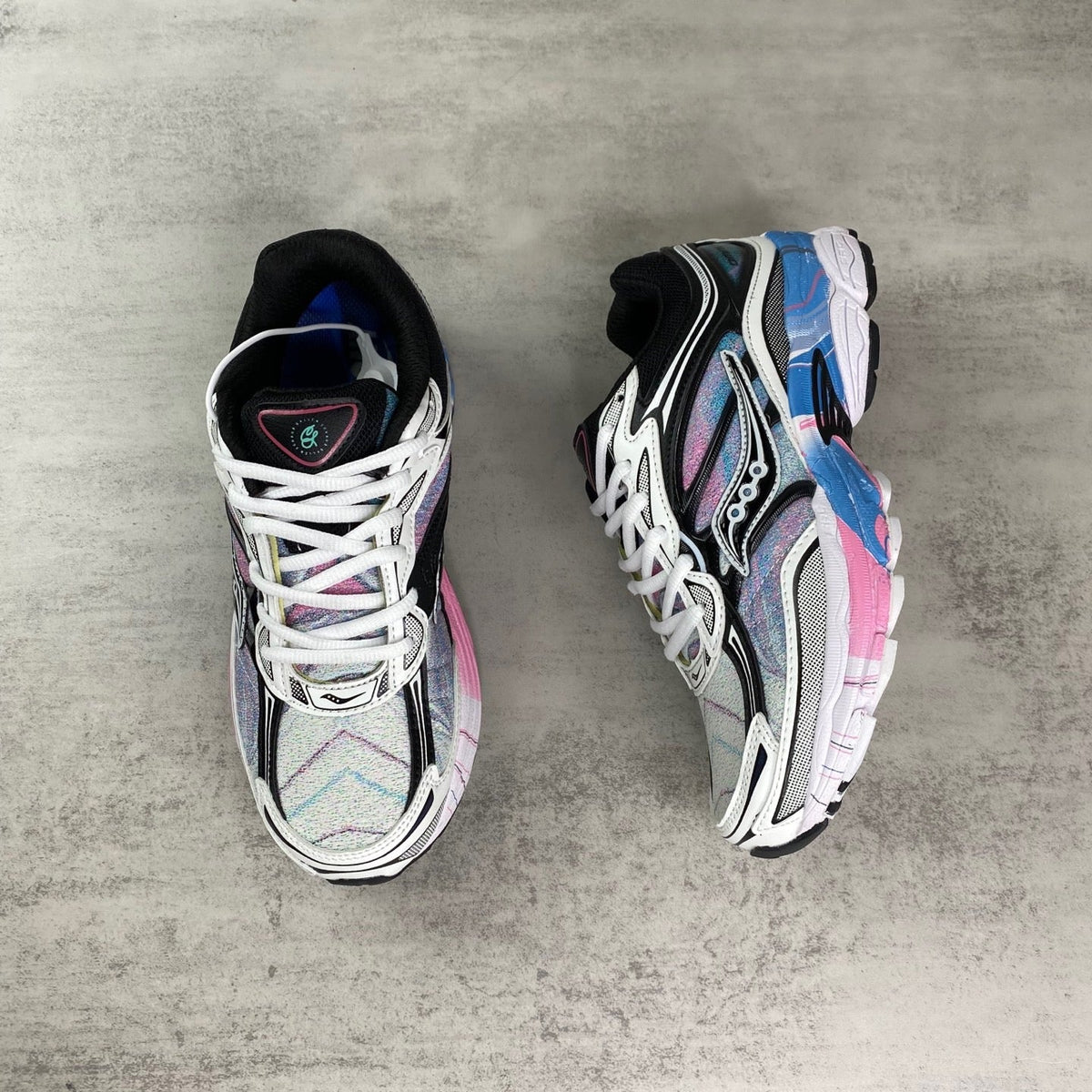 Saucony Omni 9
