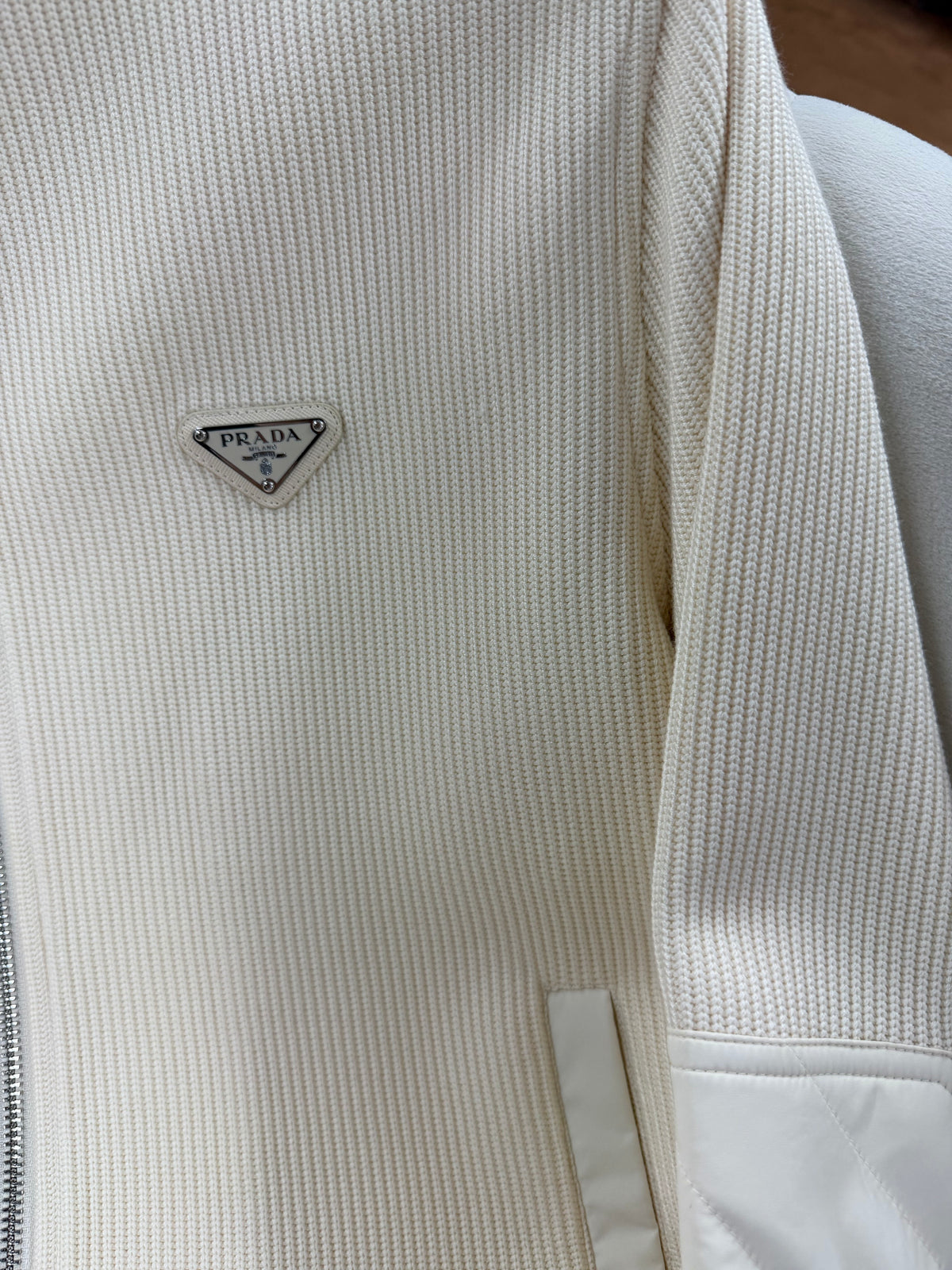 Pull Prada