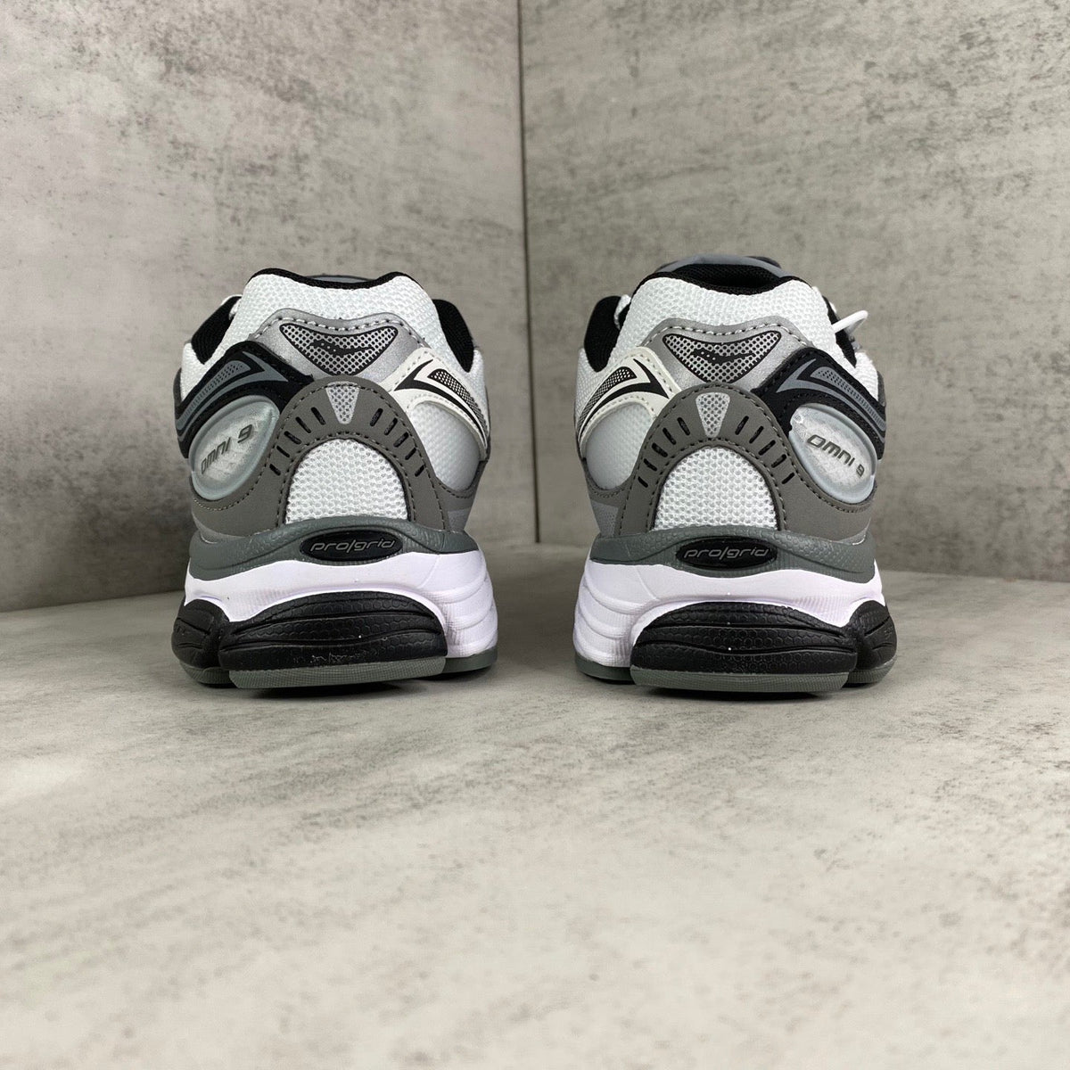 Saucony Omni 9