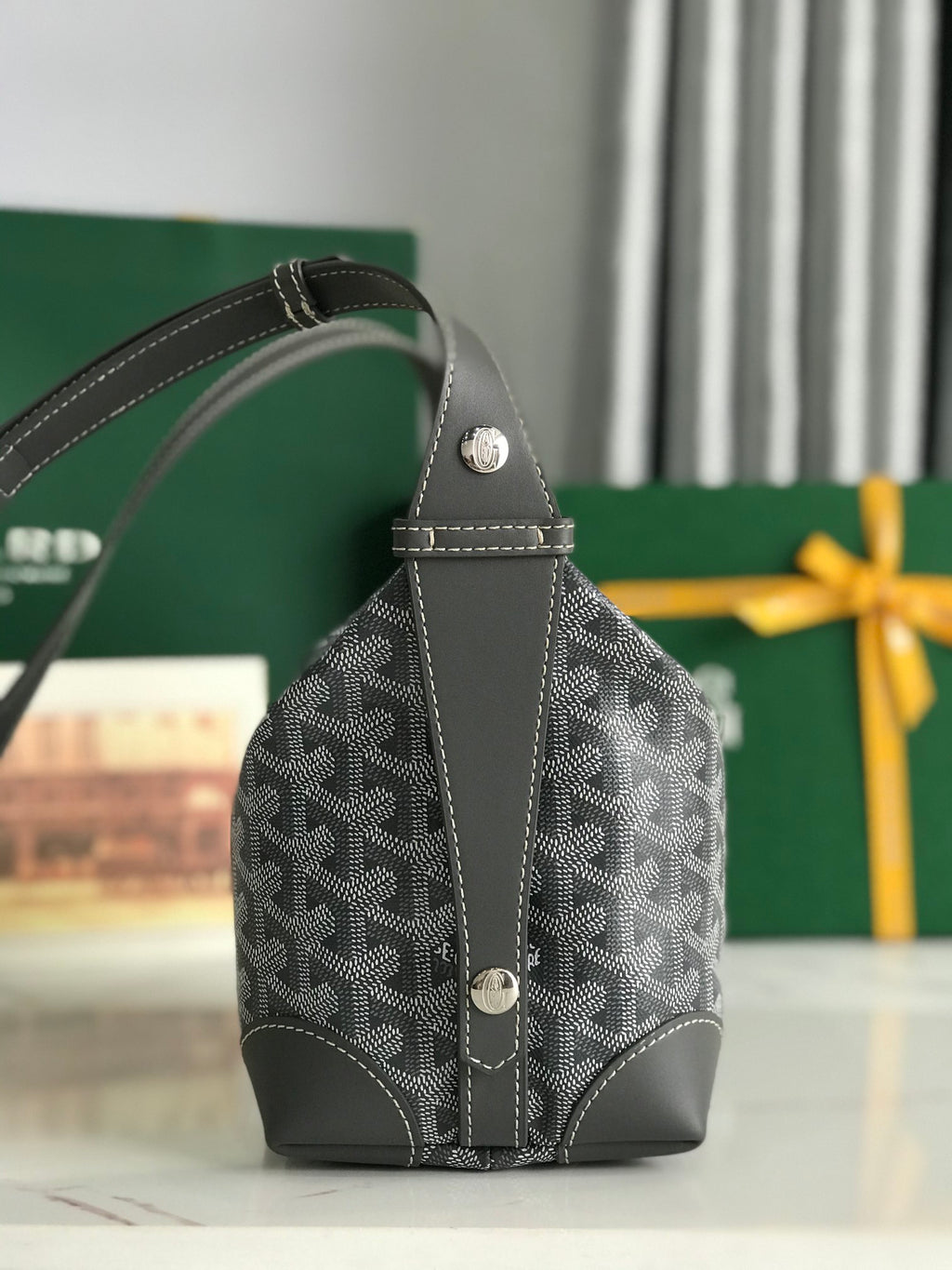 Sac Goyard Bowling