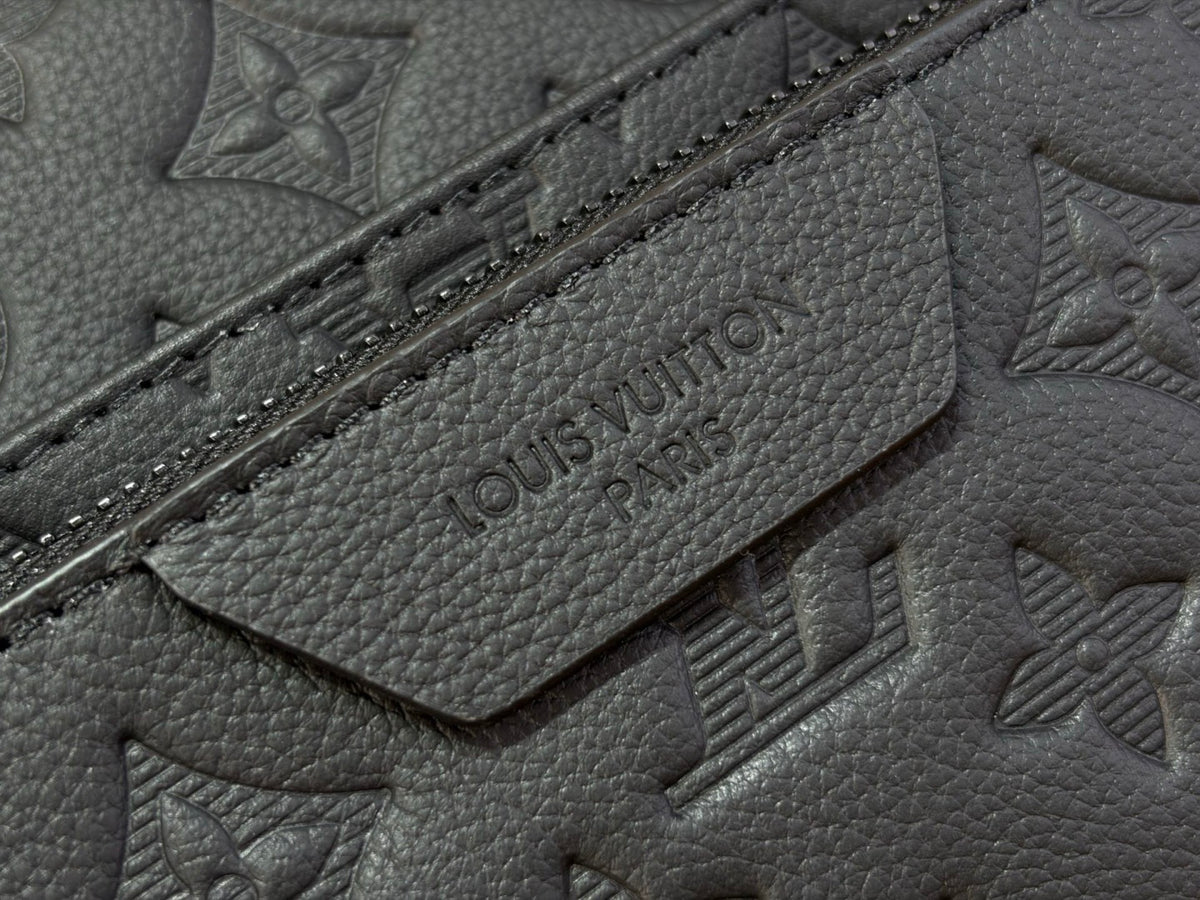 Sac  Louis Vuitton Trio Messenger