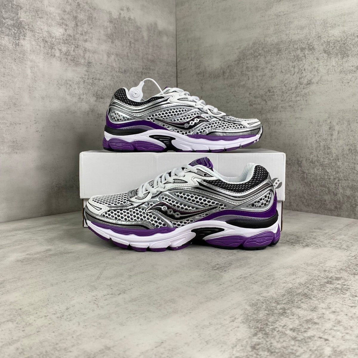 Saucony Omni 9