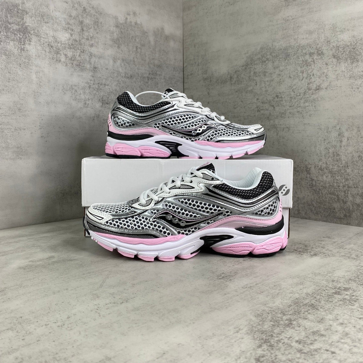 Saucony Omni 9