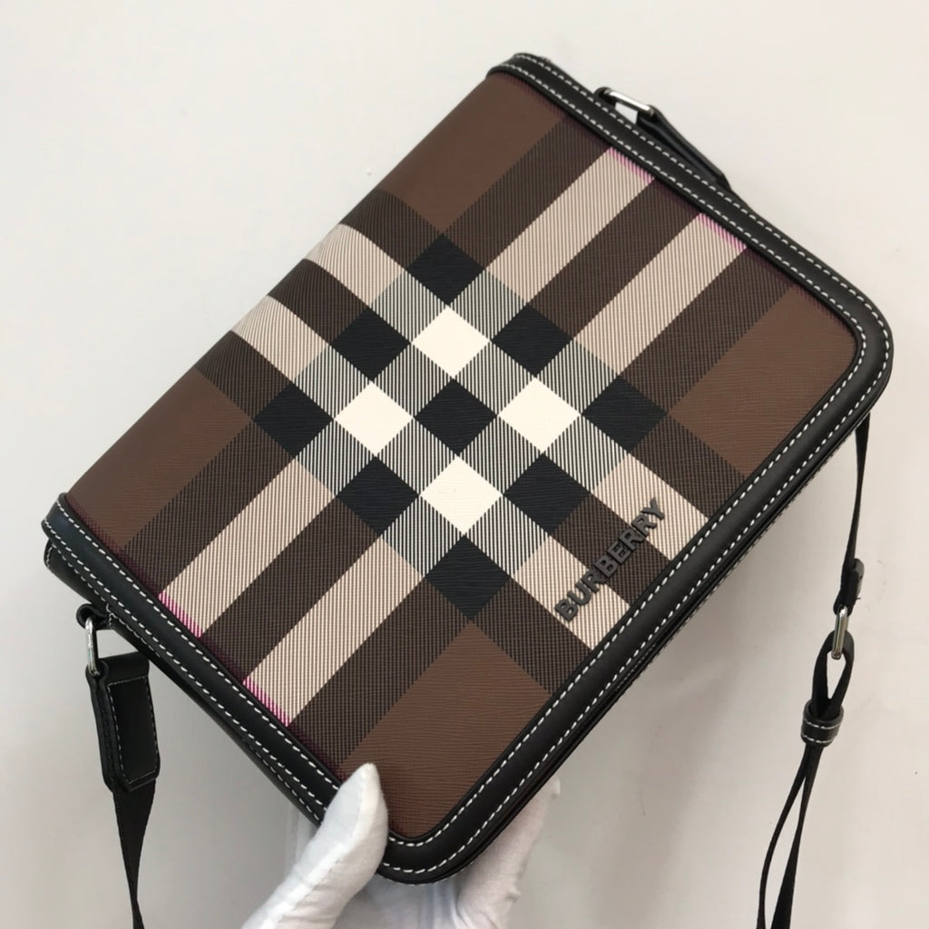 Sacoche  Burberry Muswell