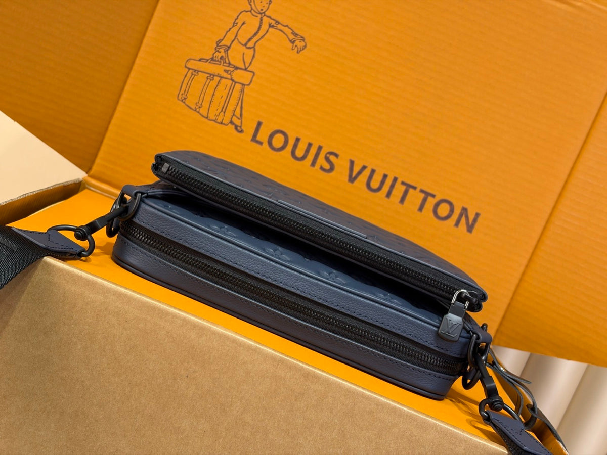 Louis Vuitton Trio Messenger