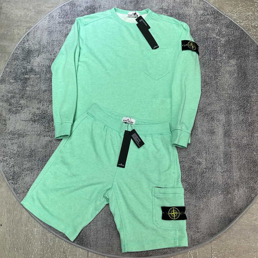 Outfit STONE ISLAND