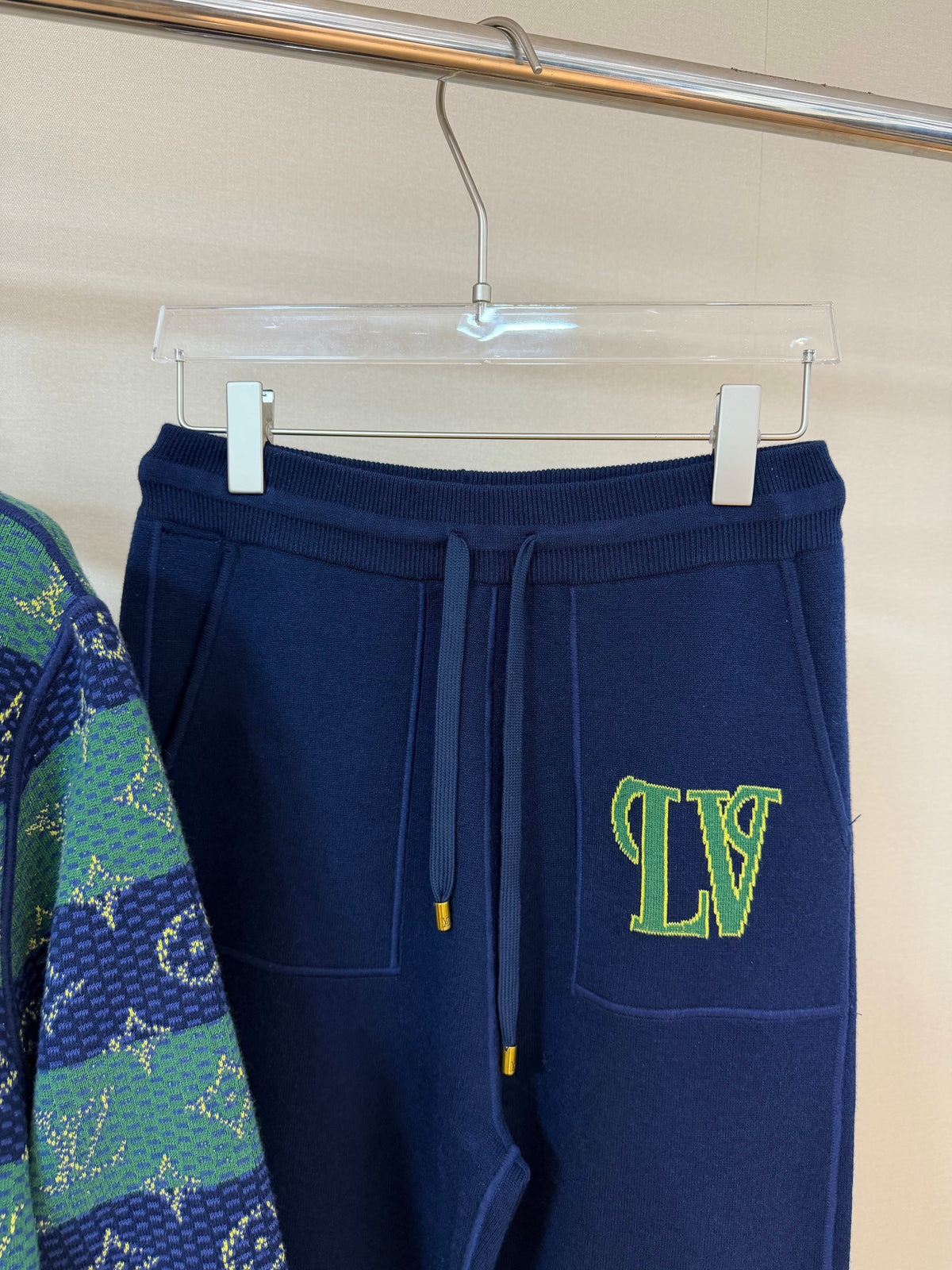 Outfit LV