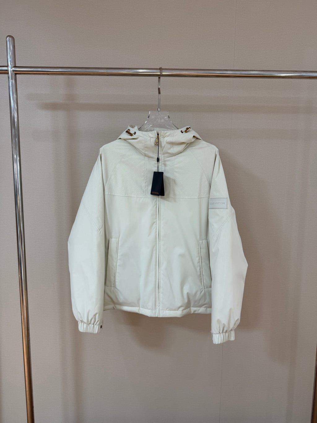 Veste LV