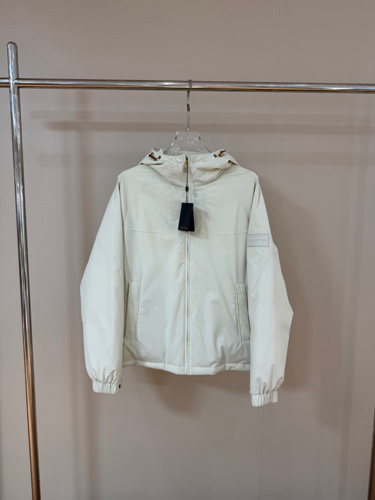 Veste LV