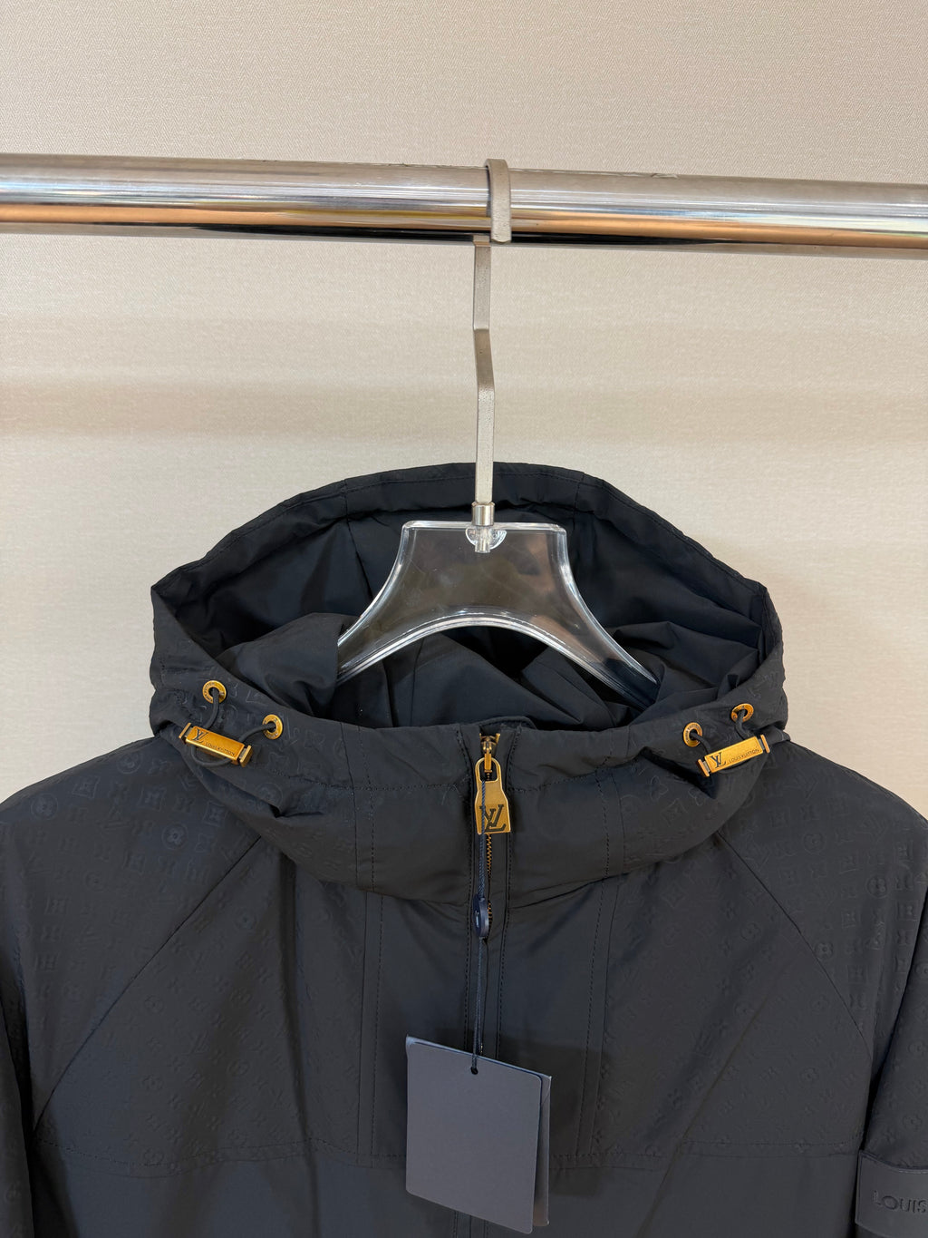 Veste LV