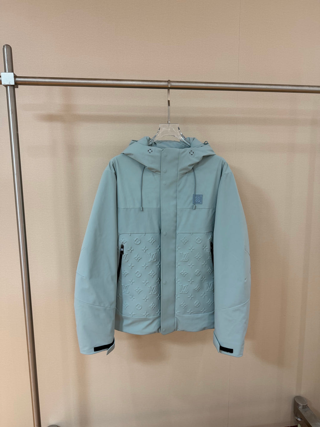 Veste LV