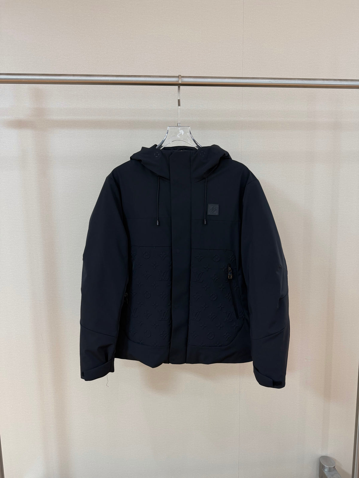 Veste LV