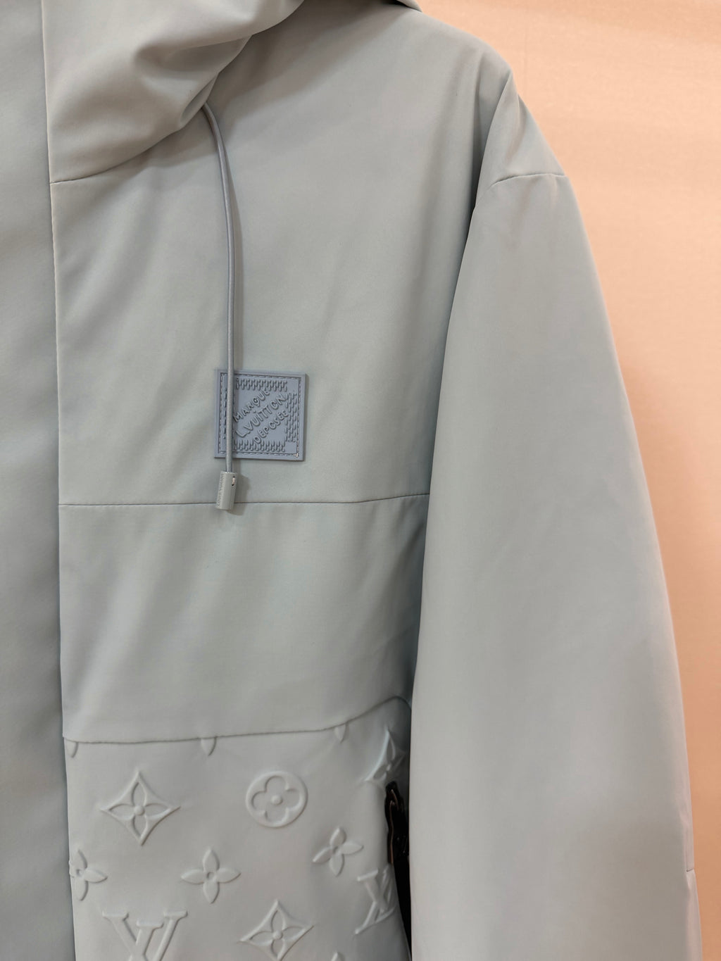 Veste LV